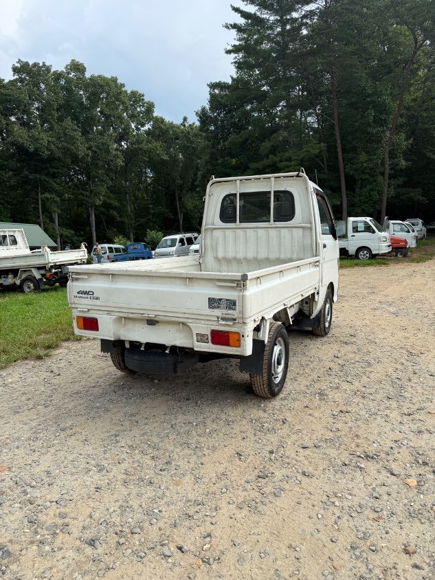 1995 Daihatsu Hijet 4WD Automatic Mini Truck — photo 5