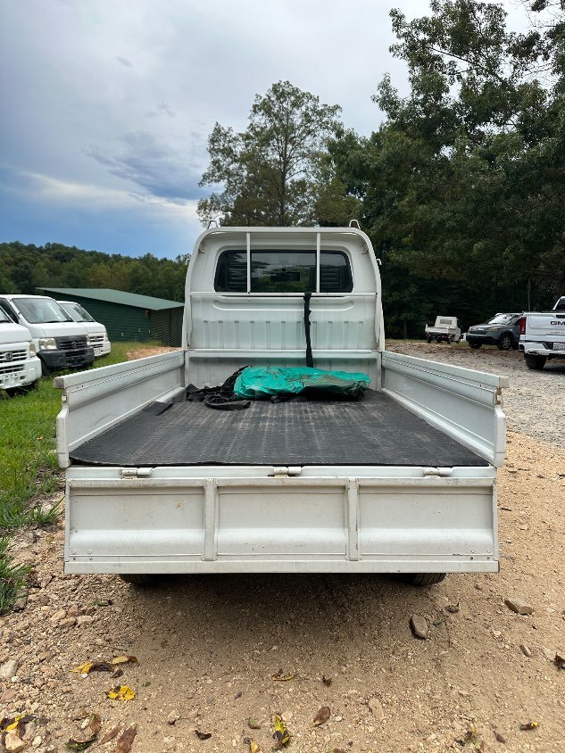 1995 Suzuki Carry 4WD Manual Mini Truck — photo 9