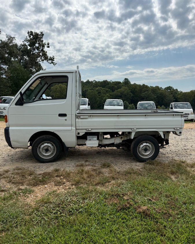 1997 Suzuki Carry 4WD Manual Mini Truck — photo 10
