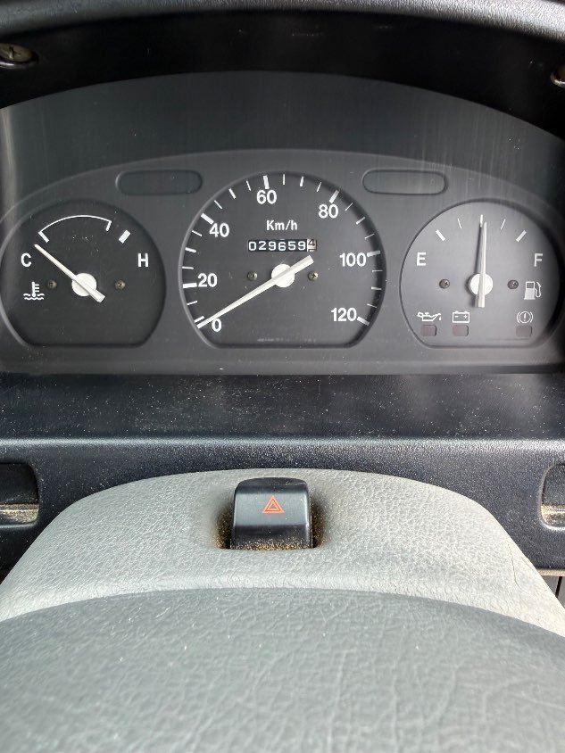 1997 Suzuki Carry 4WD Manual Mini Truck — photo 14