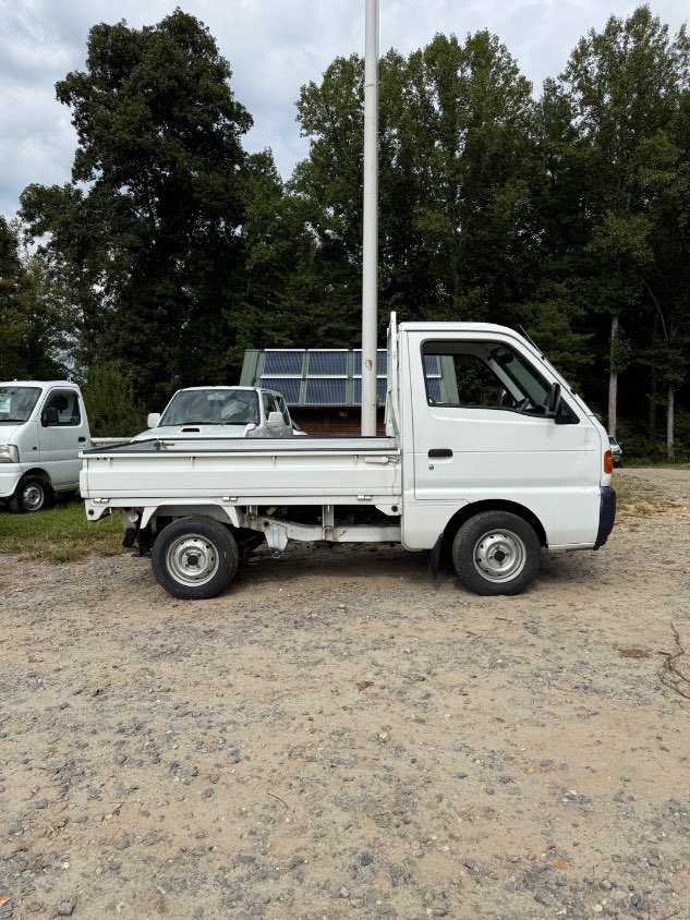 1997 Suzuki Carry 4WD Manual Mini Truck — photo 4