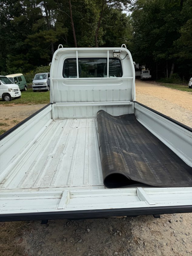 1997 Suzuki Carry 4WD Manual Mini Truck — photo 8