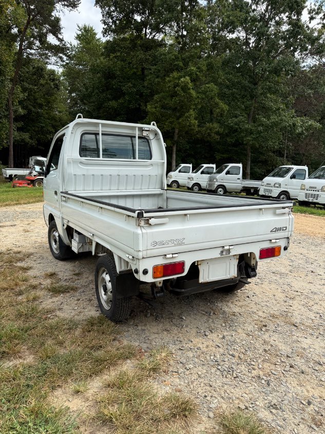 1997 Suzuki Carry 4WD Manual Mini Truck — photo 9