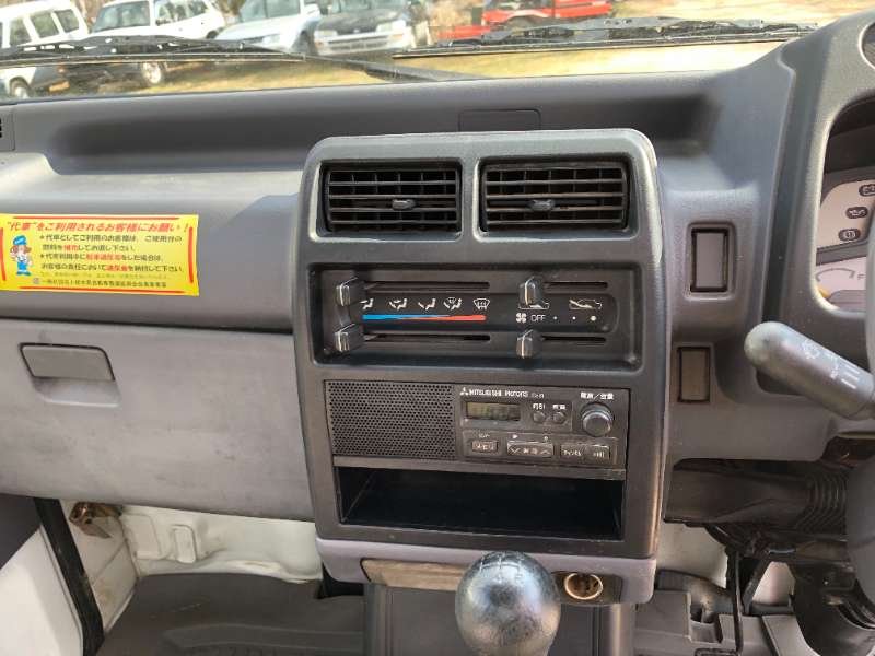 1998 Mitsubishi Minicab 4WD Manual Mini Truck — photo 21