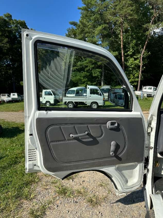 1998 Mitsubishi Minicab 4WD Manual Mini Truck — photo 15