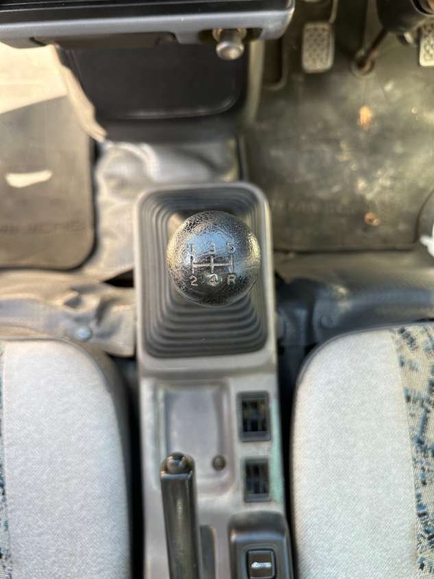 1998 Mitsubishi Minicab 4WD Manual Mini Truck — photo 17