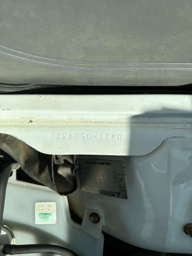 1998 Mitsubishi Minicab 4WD Manual Mini Truck — photo 2