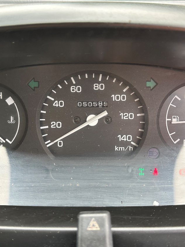 1999 Daihatsu Hijet 4WD Manual Mini Truck — photo 3