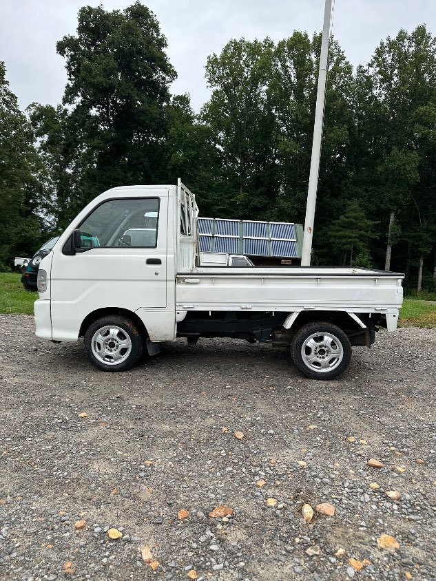 1999 Daihatsu Hijet 4WD Manual Mini Truck — photo 11