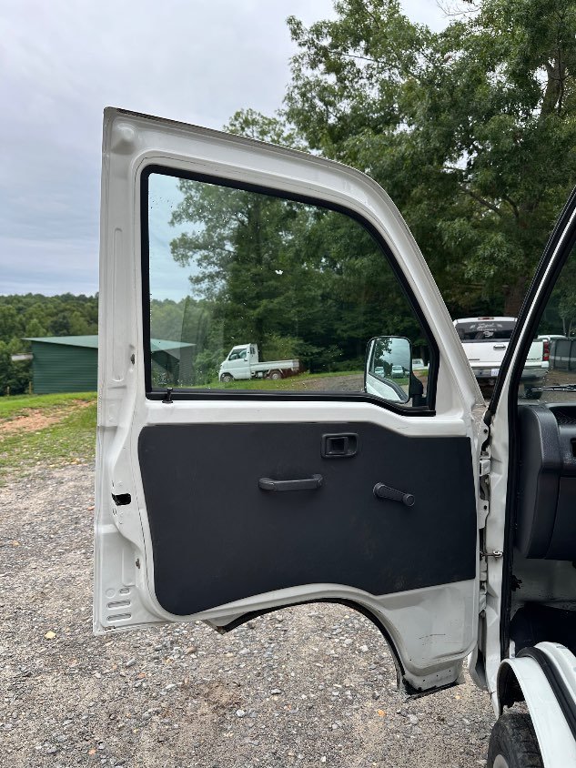1999 Daihatsu Hijet 4WD Manual Mini Truck — photo 12