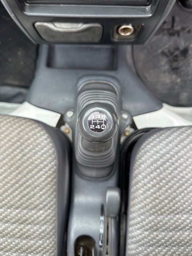 1999 Daihatsu Hijet 4WD Manual Mini Truck — photo 16