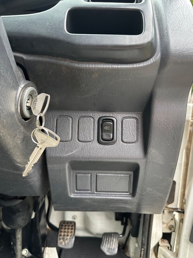 1999 Daihatsu Hijet 4WD Manual Mini Truck — photo 19