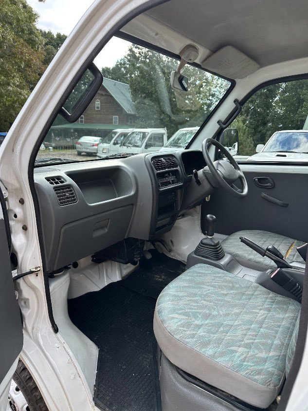 1999 Suzuki Carry 4WD Manual Mini Truck — photo 16