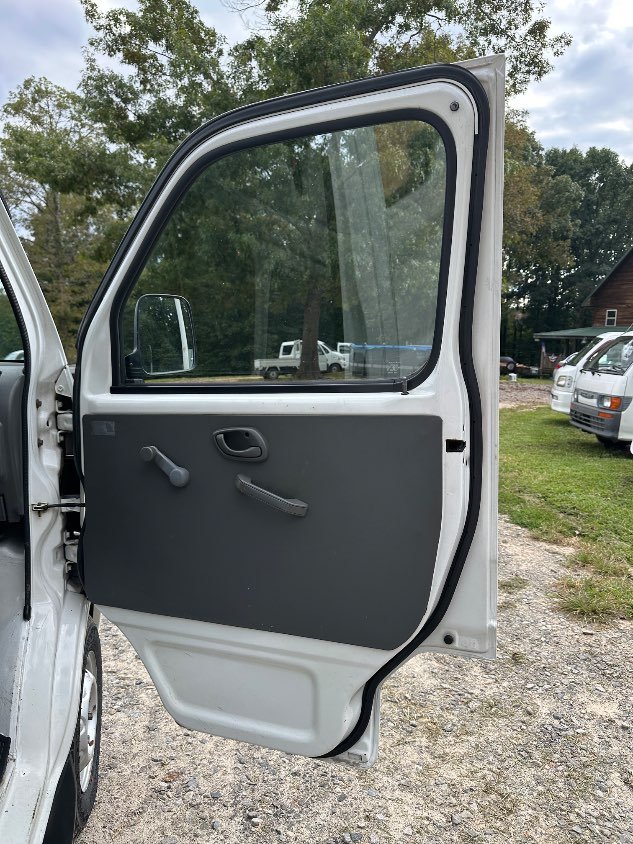 1999 Suzuki Carry 4WD Manual Mini Truck — photo 17