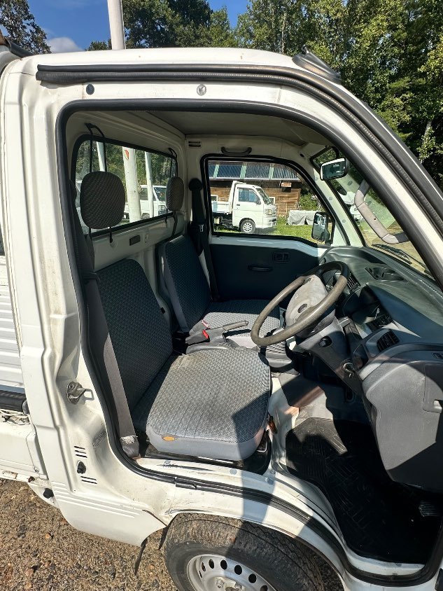 2000 Daihatsu Hijet 4WD Manual Mini Truck — photo 14