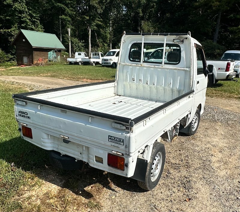 2000 Daihatsu Hijet 4WD Manual Mini Truck — photo 5