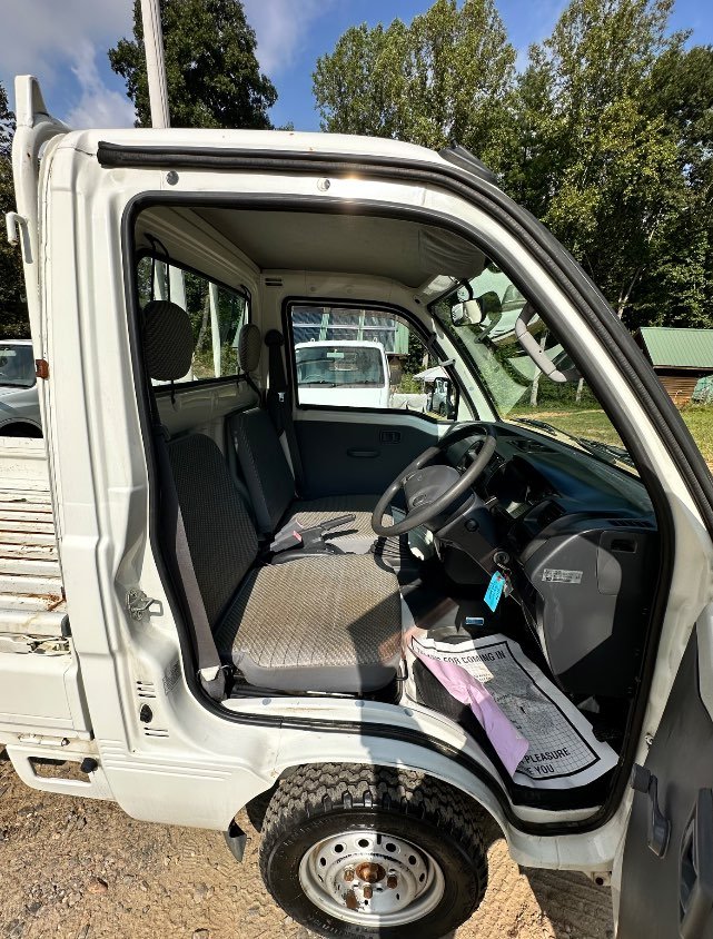 2000 Daihatsu Hijet 4WD Manual Mini Truck — photo 12