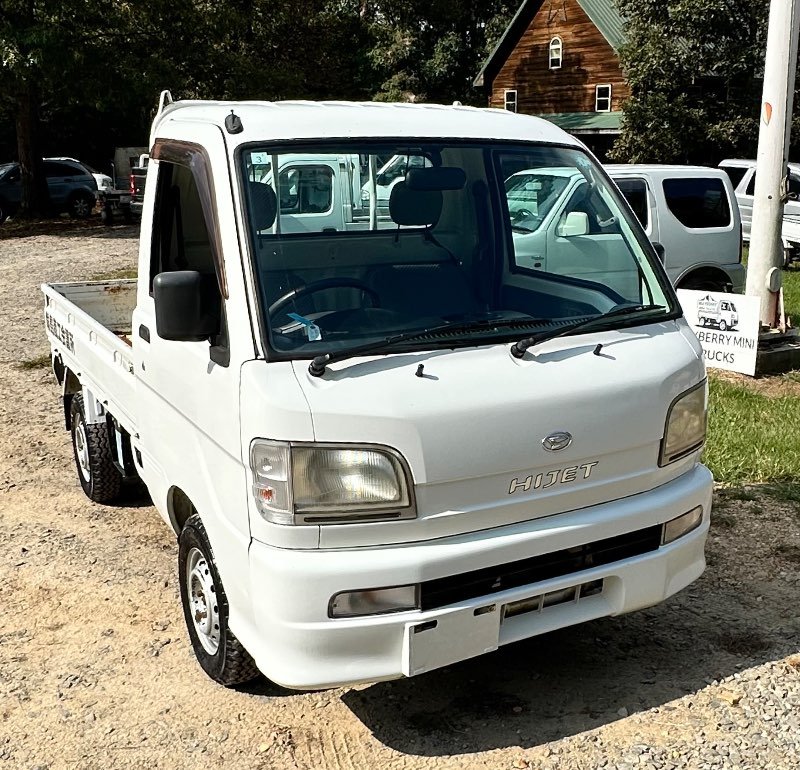2000 Daihatsu Hijet 4WD Manual Mini Truck — photo 3