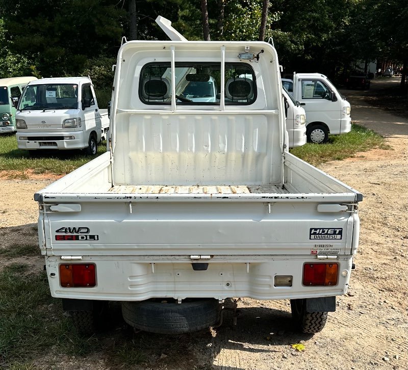 2000 Daihatsu Hijet 4WD Manual Mini Truck — photo 5