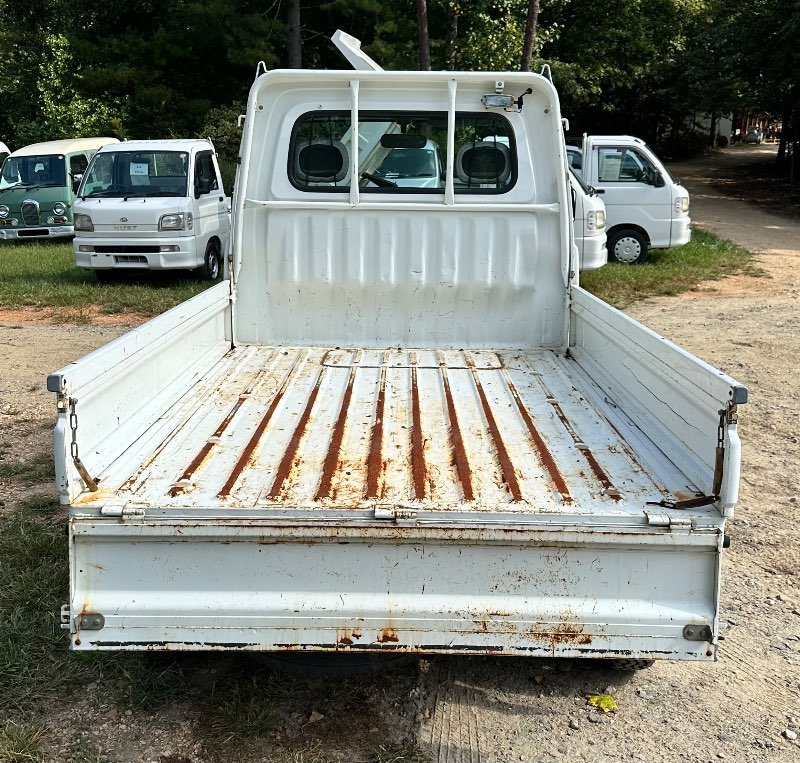 2000 Daihatsu Hijet 4WD Manual Mini Truck — photo 6