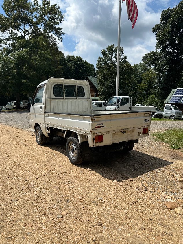 2000 Daihatsu Hijet 4WD Manual Mini Truck — photo 12