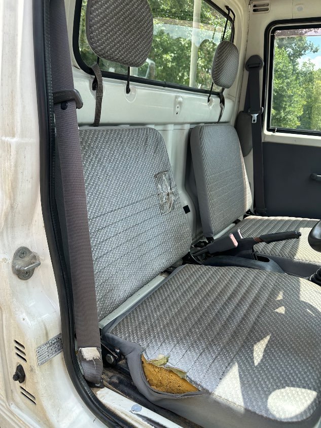 2000 Daihatsu Hijet 4WD Manual Mini Truck — photo 17