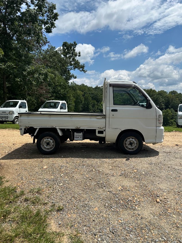 2000 Daihatsu Hijet 4WD Manual Mini Truck — photo 6