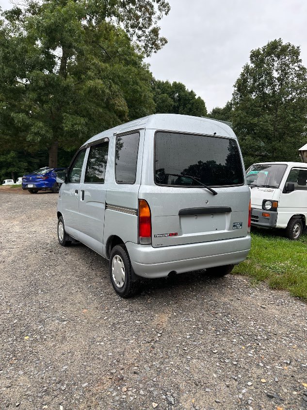 2000 Daihatsu Hijet Van 2WD Automatic Kei Van — photo 10