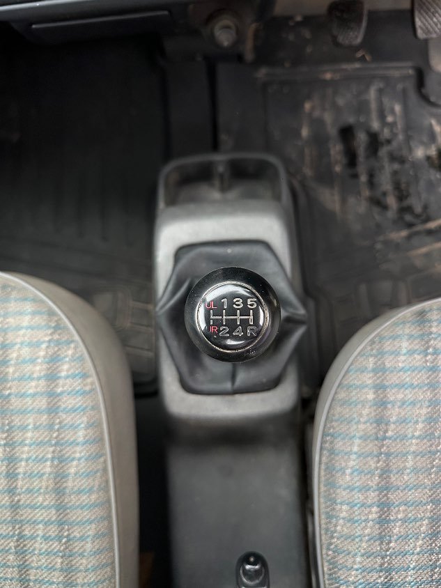 2000 Honda Acty 4WD Manual Mini Truck — photo 18