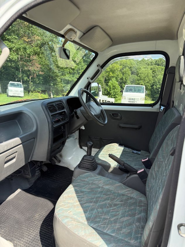 2000 Suzuki Carry 4WD Manual Mini Truck — photo 10