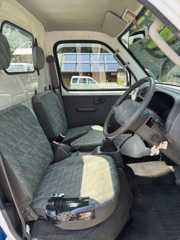 2000 Suzuki Carry 4WD Manual Mini Truck — photo 11