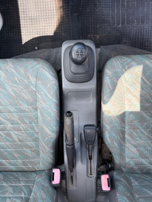 2000 Suzuki Carry 4WD Manual Mini Truck — photo 12