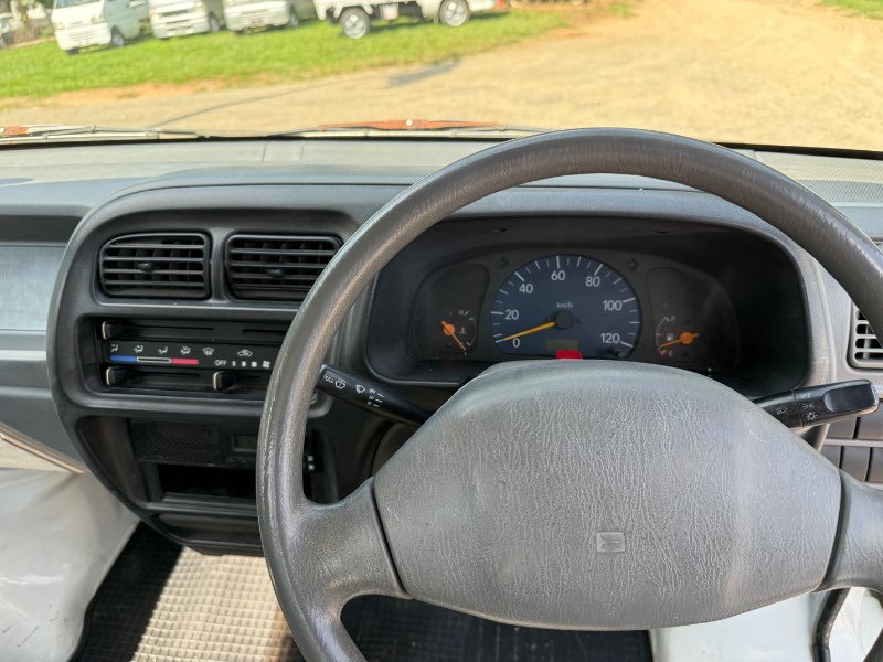 2000 Suzuki Carry 4WD Manual Mini Truck — photo 13