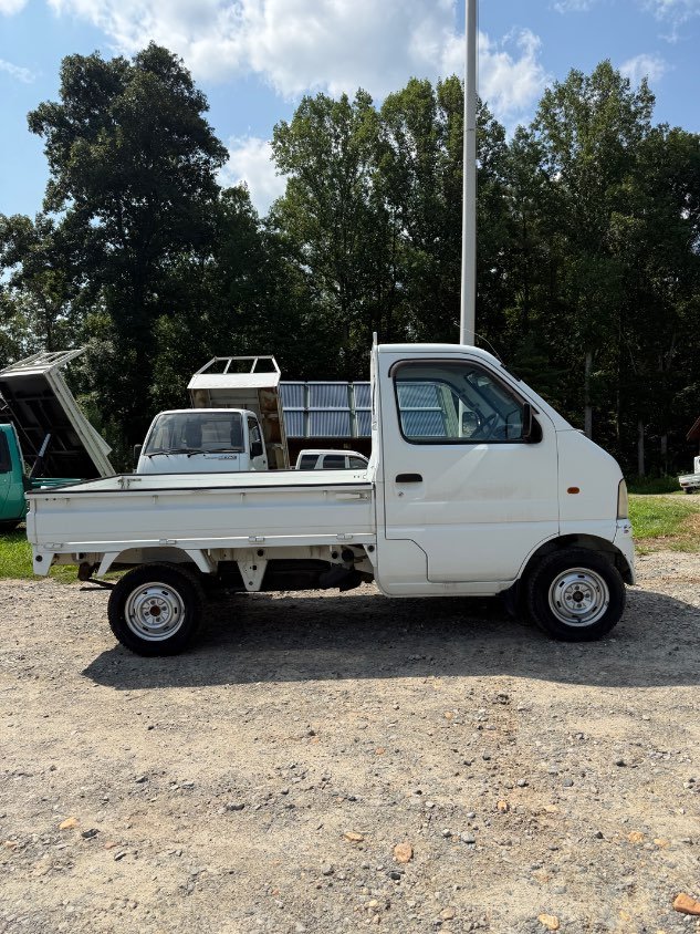 2000 Suzuki Carry 4WD Manual Mini Truck — photo 4