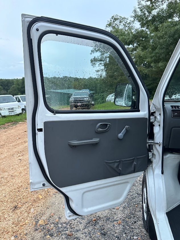 2000 Suzuki Carry 4WD Manual Mini Truck — photo 14