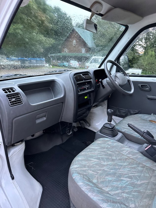 2000 Suzuki Carry 4WD Manual Mini Truck — photo 15