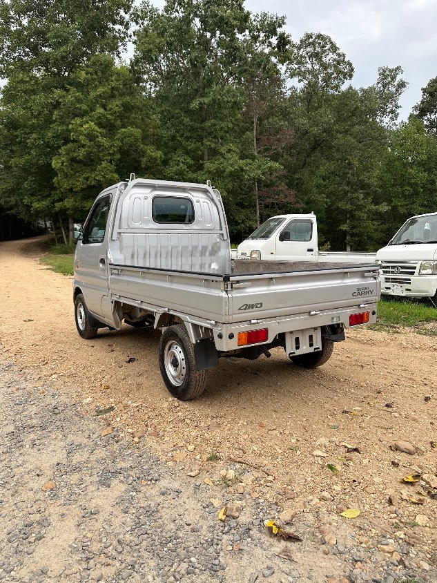 2000 Suzuki Carry 4WD Manual Mini Truck — photo 11