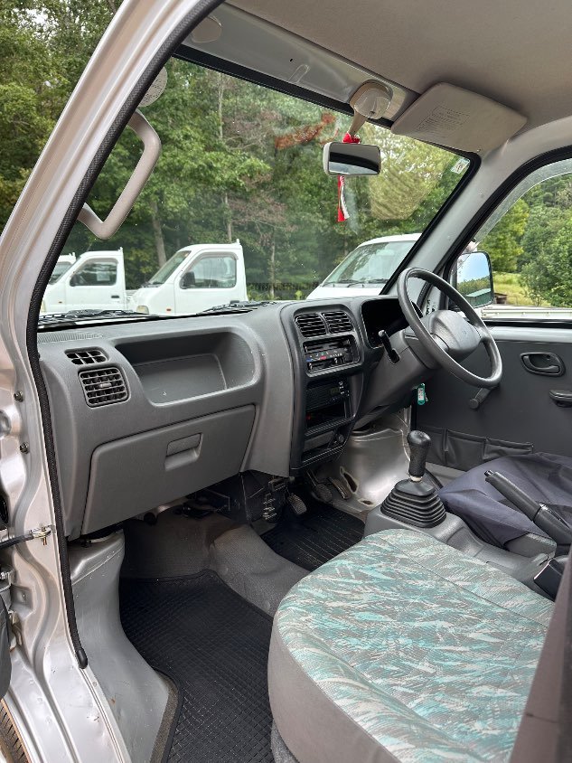 2000 Suzuki Carry 4WD Manual Mini Truck — photo 14