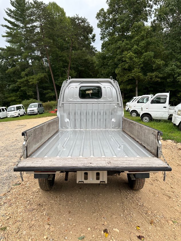 2000 Suzuki Carry 4WD Manual Mini Truck — photo 8