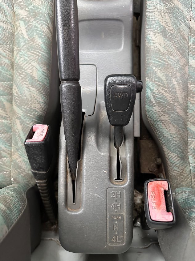 2000 Suzuki Carry 4WD Manual Mini Truck — photo 19