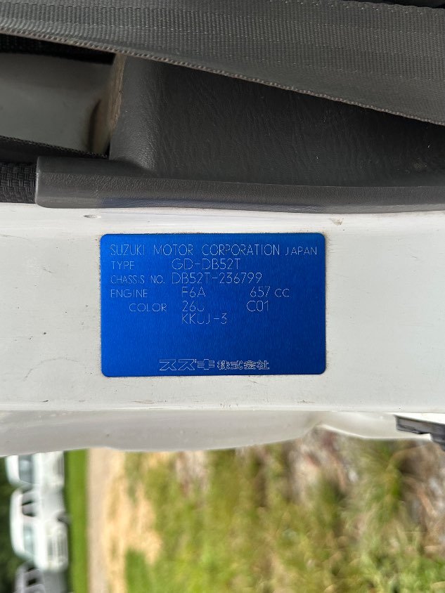 2000 Suzuki Carry 4WD Manual Mini Truck — photo 2