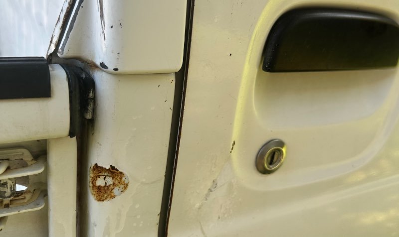 2000 Suzuki Carry 4WD Manual Mini Truck — photo 14