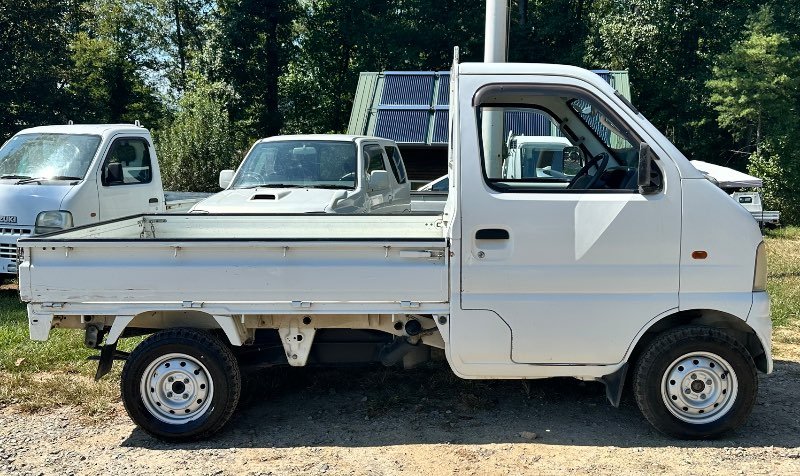 2000 Suzuki Carry 4WD Manual Mini Truck — photo 4