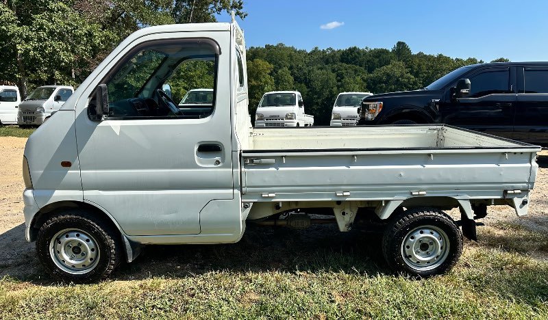 2000 Suzuki Carry 4WD Manual Mini Truck — photo 9
