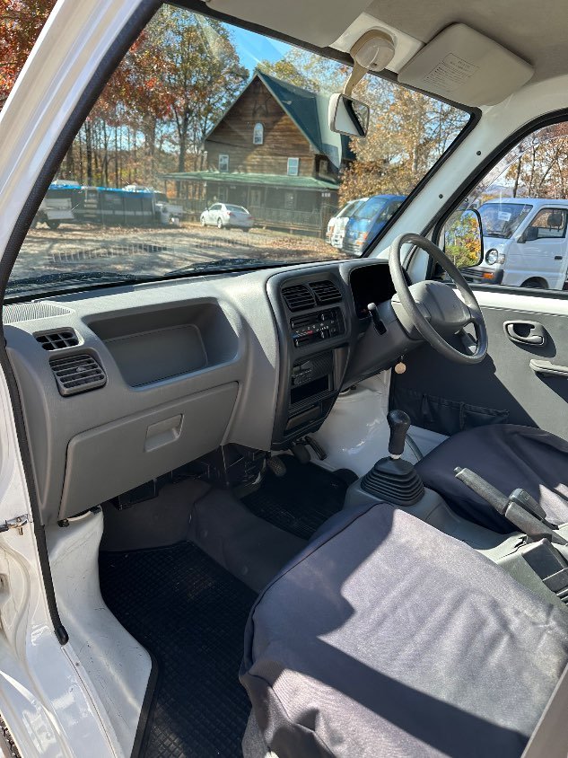 2000 Suzuki Carry 4WD Manual Mini Truck — photo 15