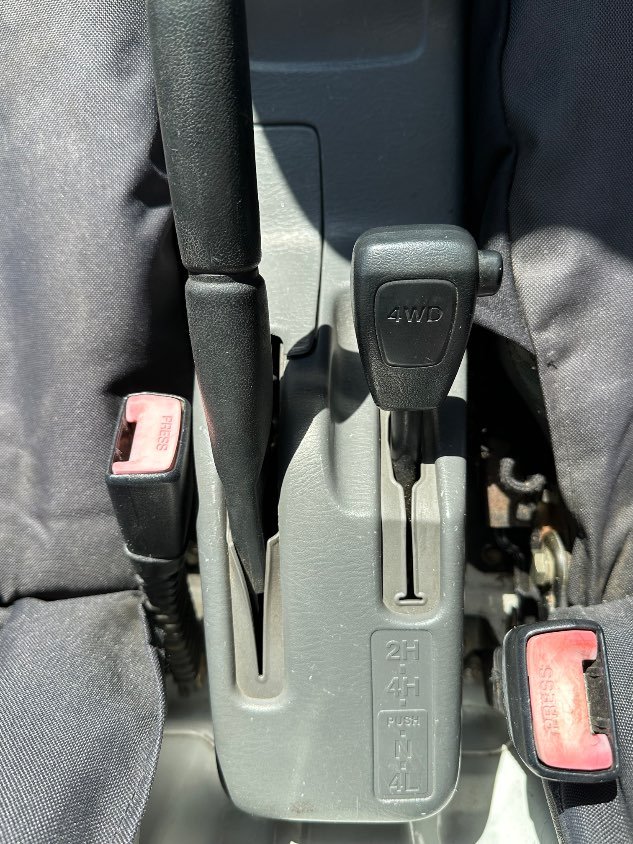 2000 Suzuki Carry 4WD Manual Mini Truck — photo 19