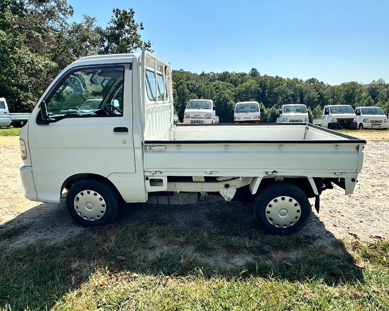 2001 Daihatsu Hijet 4WD Manual Mini Truck — photo 10