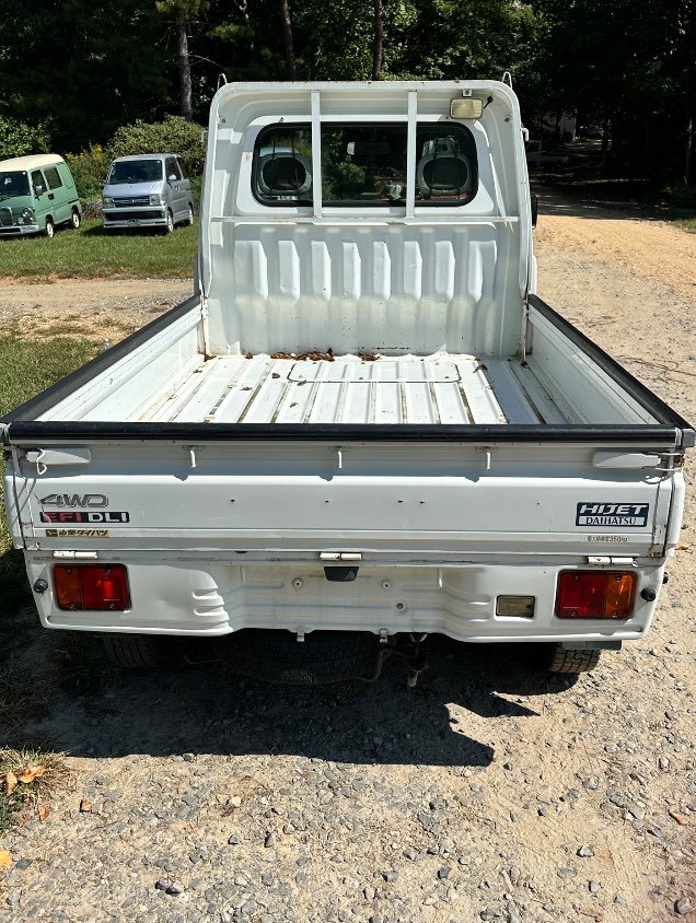 2001 Daihatsu Hijet 4WD Manual Mini Truck — photo 8