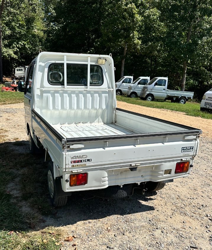2001 Daihatsu Hijet 4WD Manual Mini Truck — photo 9