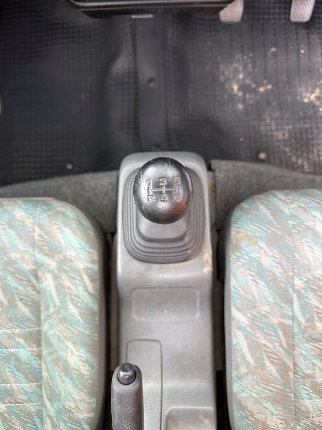 2001 Suzuki Carry 4WD Manual Mini Truck — photo 18